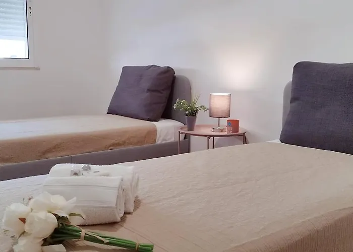 Apartment Sweet Lumina *